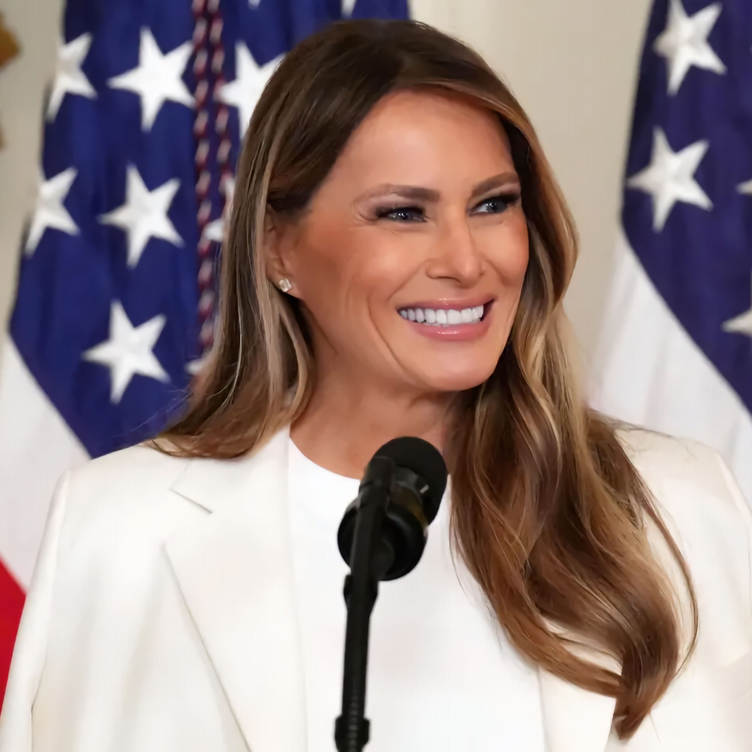 What Melania’s Comeback Means – Ep 25-354